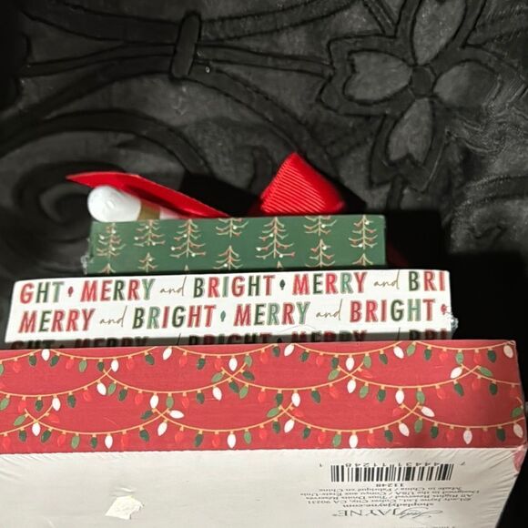 Merry and Bright Gift Set by Lady Jayne  - Red - Picture 3 of 6
